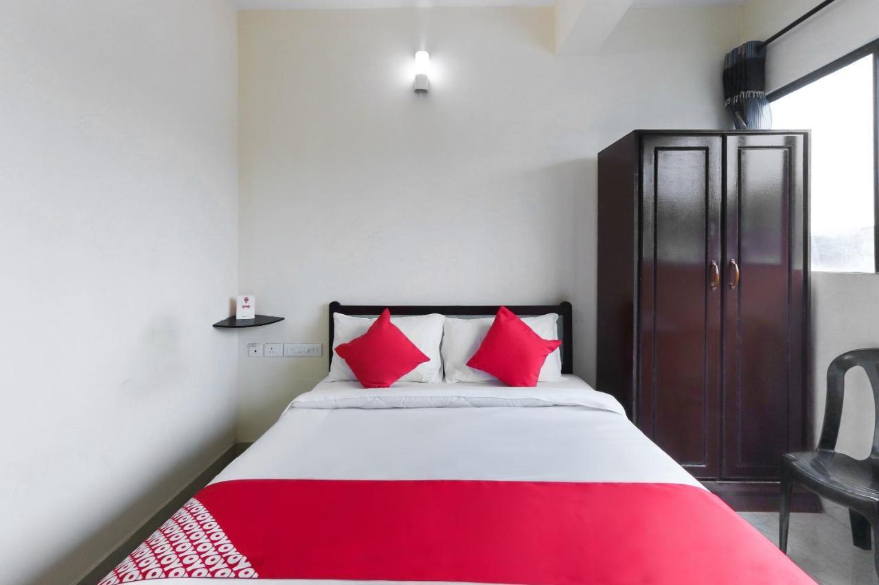 Oyo 49244 Green Castle Residency Hotel Nedumkandam ภายนอก รูปภาพ