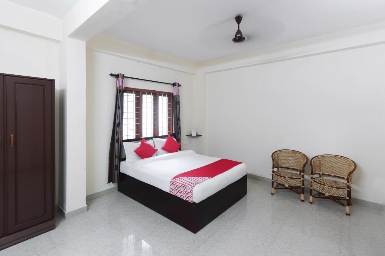 Oyo 49244 Green Castle Residency Hotel Nedumkandam ภายนอก รูปภาพ
