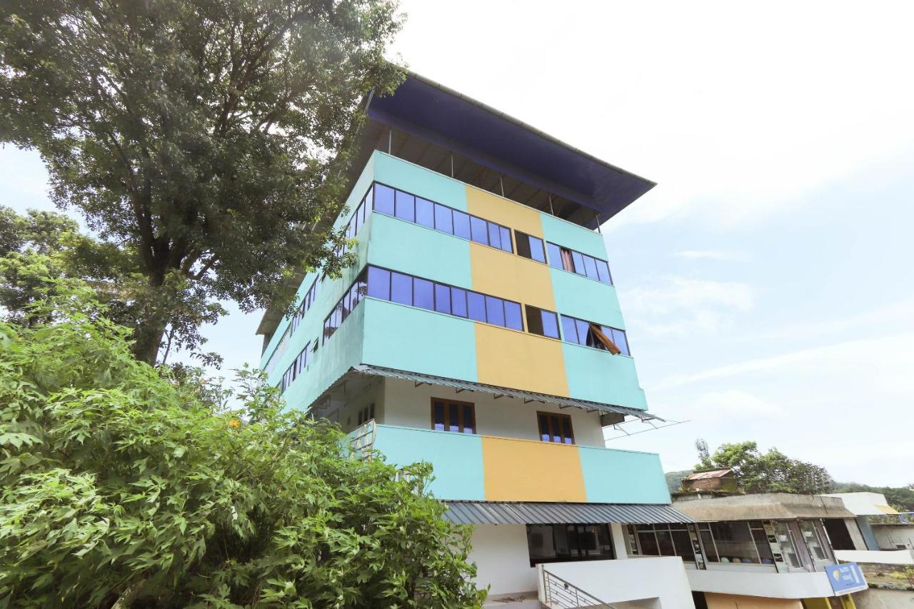 Oyo 49244 Green Castle Residency Hotel Nedumkandam ภายนอก รูปภาพ
