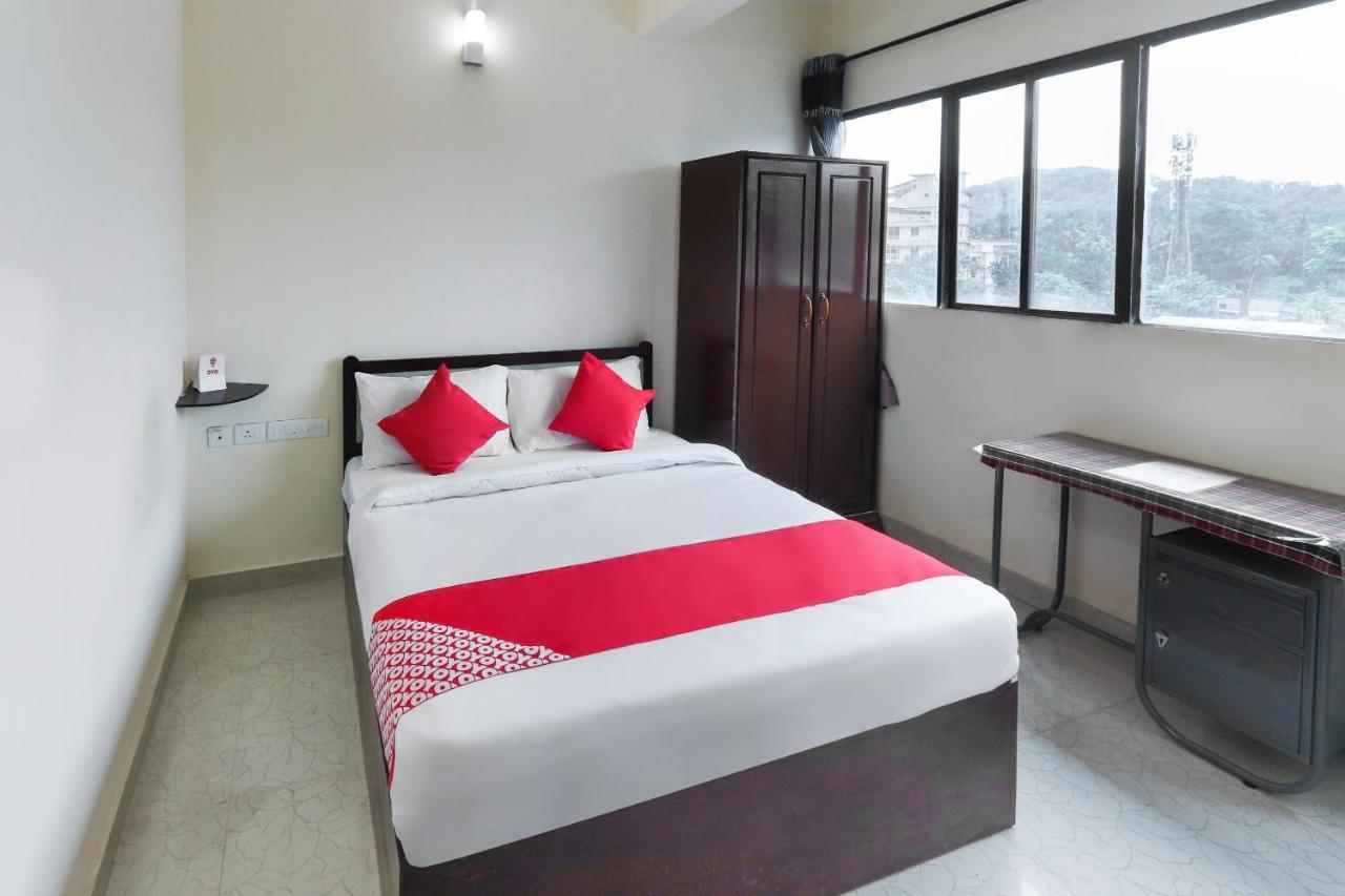 Oyo 49244 Green Castle Residency Hotel Nedumkandam ภายนอก รูปภาพ