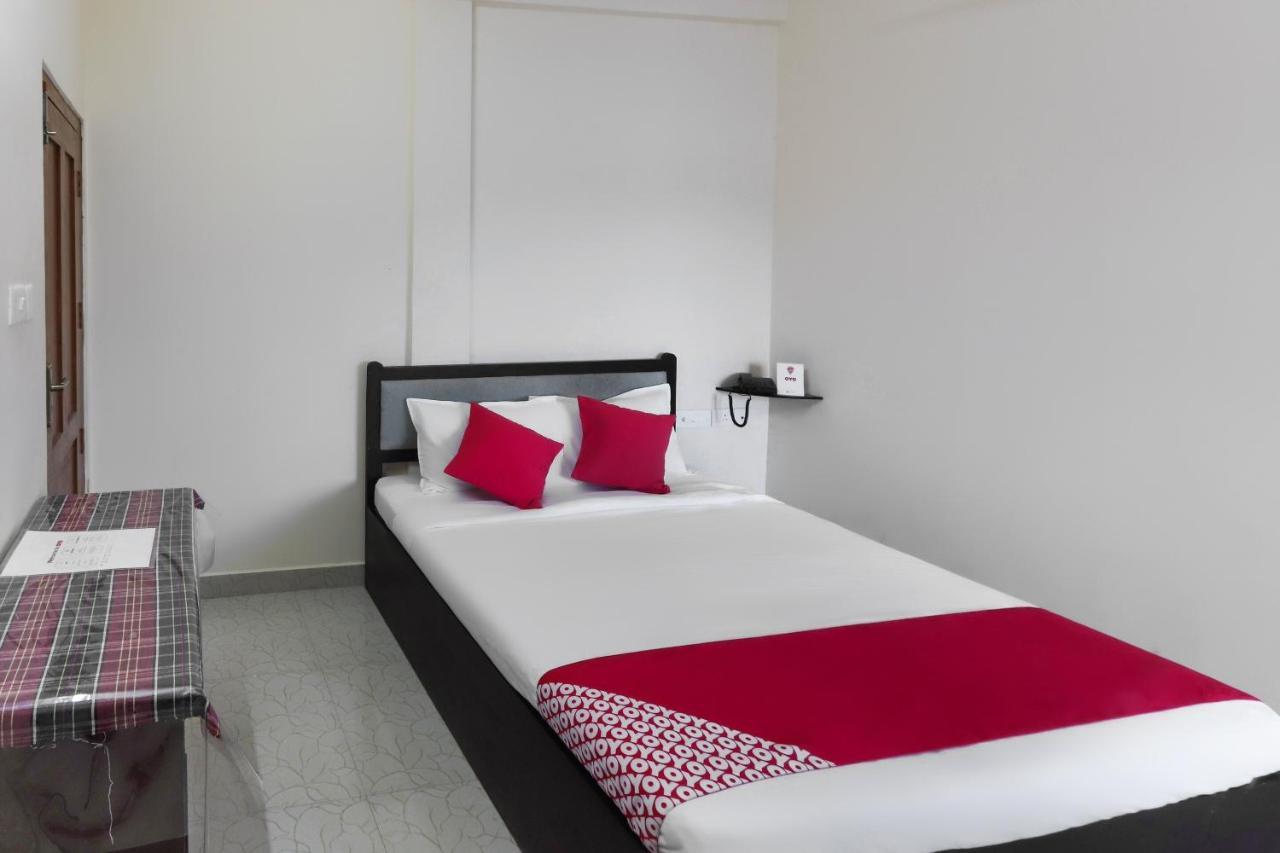 Oyo 49244 Green Castle Residency Hotel Nedumkandam ภายนอก รูปภาพ